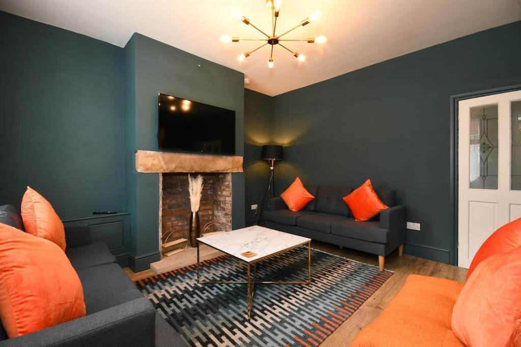Cottage Style 3 Bedroom House - Close To City Centre & The Peaks Chesterfield Eksteriør billede