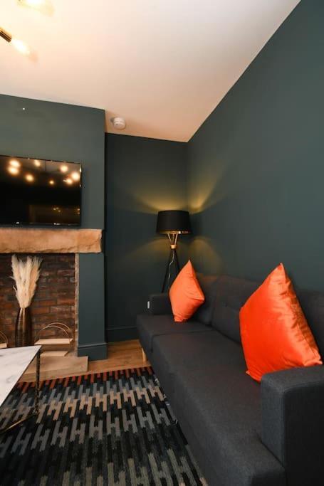 Cottage Style 3 Bedroom House - Close To City Centre & The Peaks Chesterfield Eksteriør billede